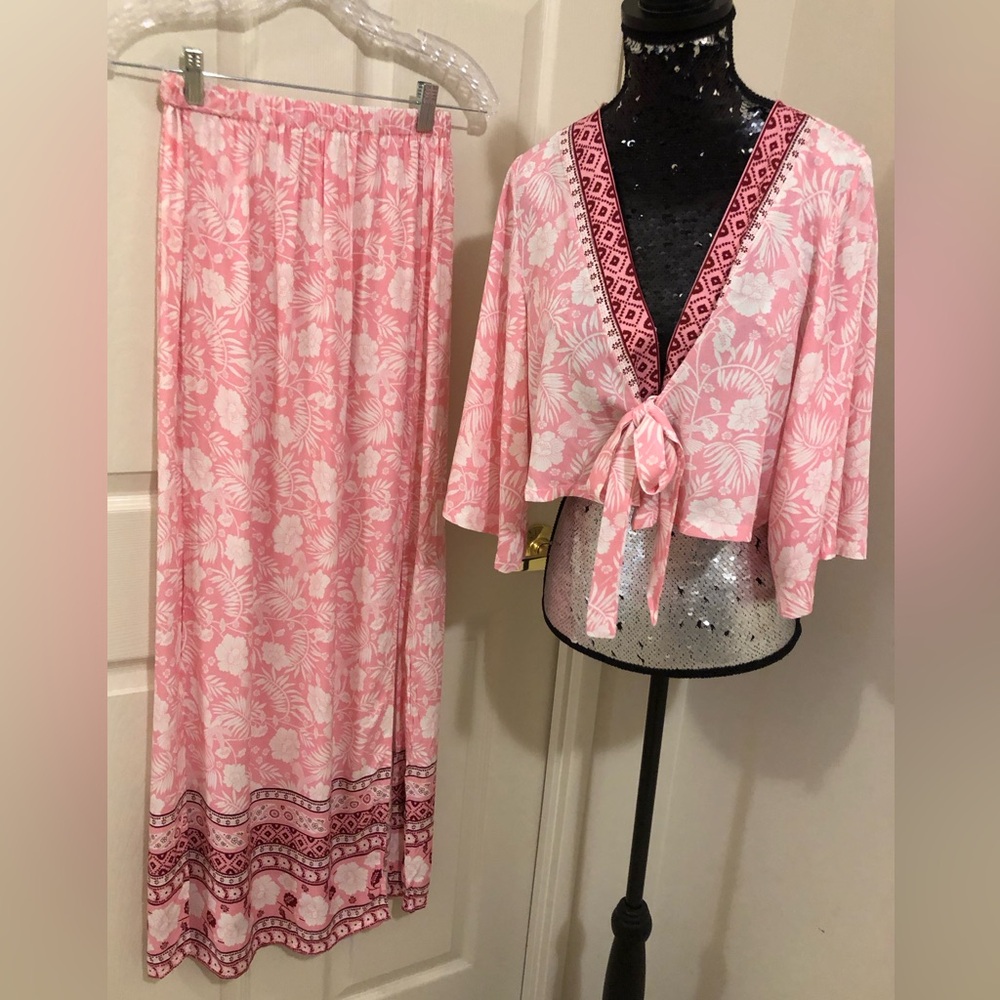 Tropical Print 2 Piece Outfit Bolero Jacket 3/4 Sleeve with matching Skirt *New!